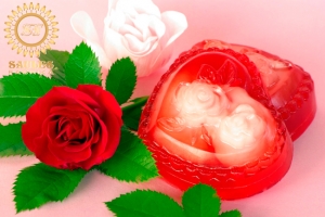 Сердце с розами